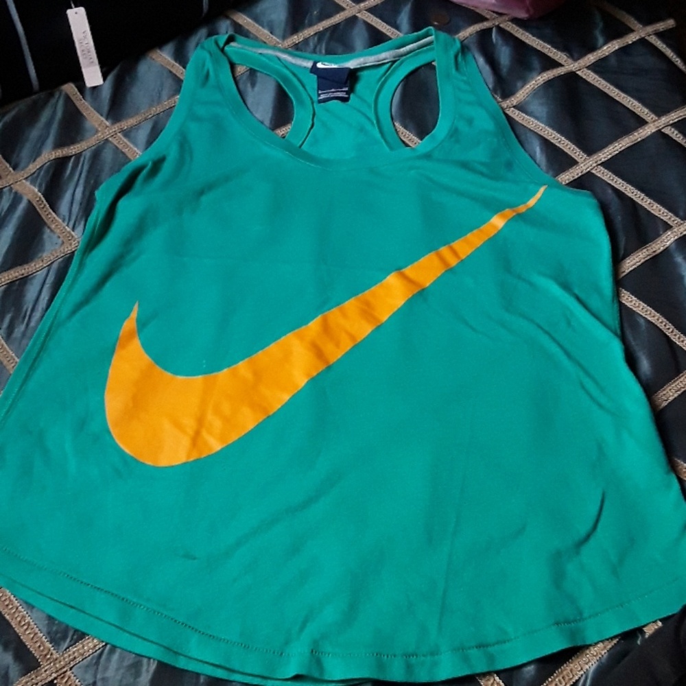 Nike Womans Tank Top